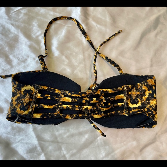 RVCA Bikini Top - Picture 2 of 3